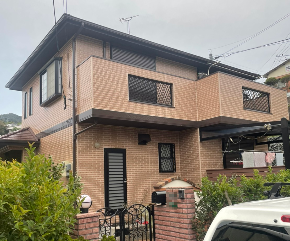 11/5完成です。太宰府市水城・H様邸　外壁塗装・屋根塗装工事